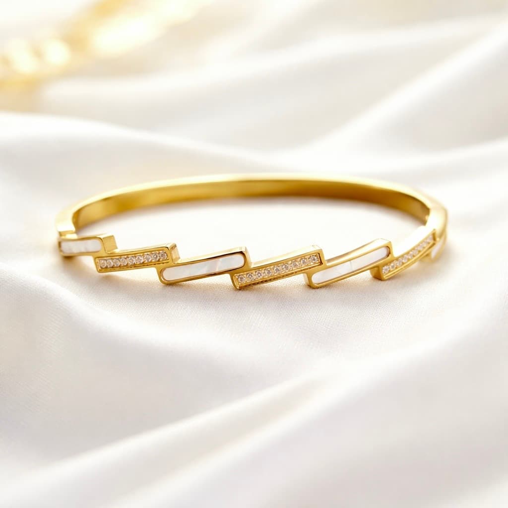 Zyler-Infini Prism Staircase