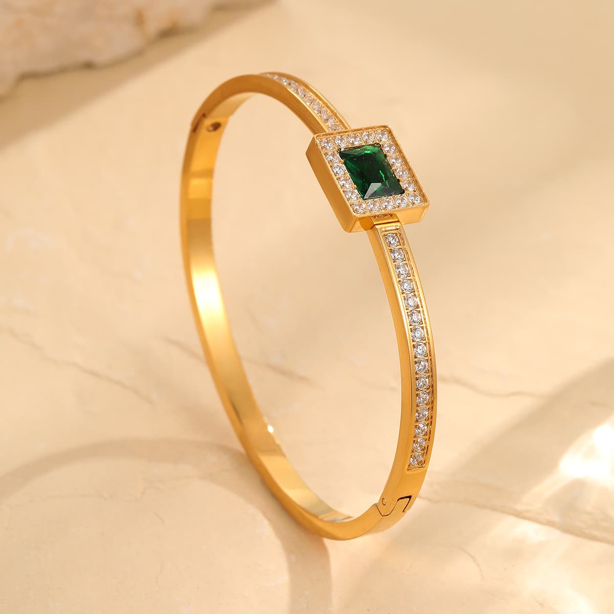 Zyler-infini The Luxe Latch Cuff