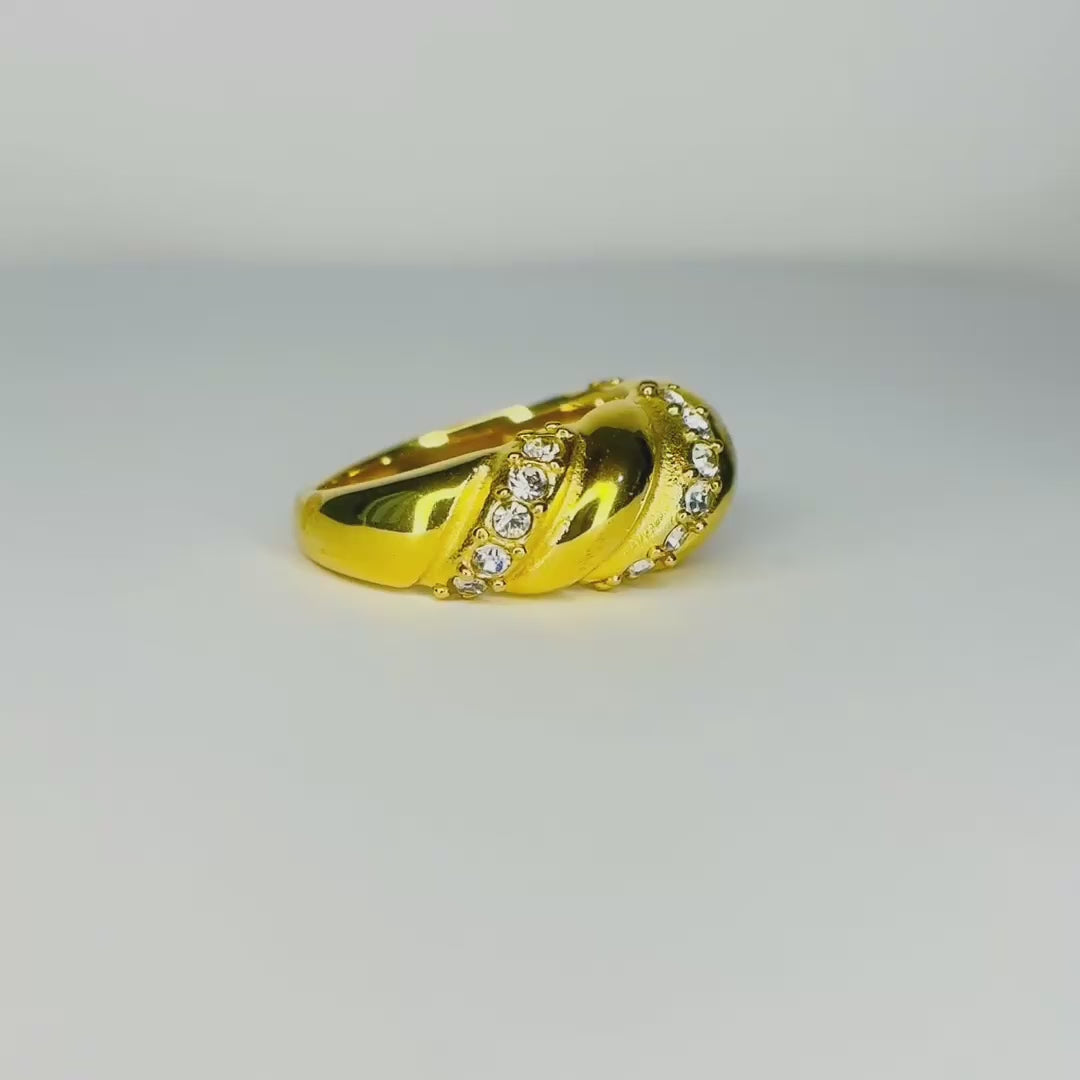 The Volute Ring